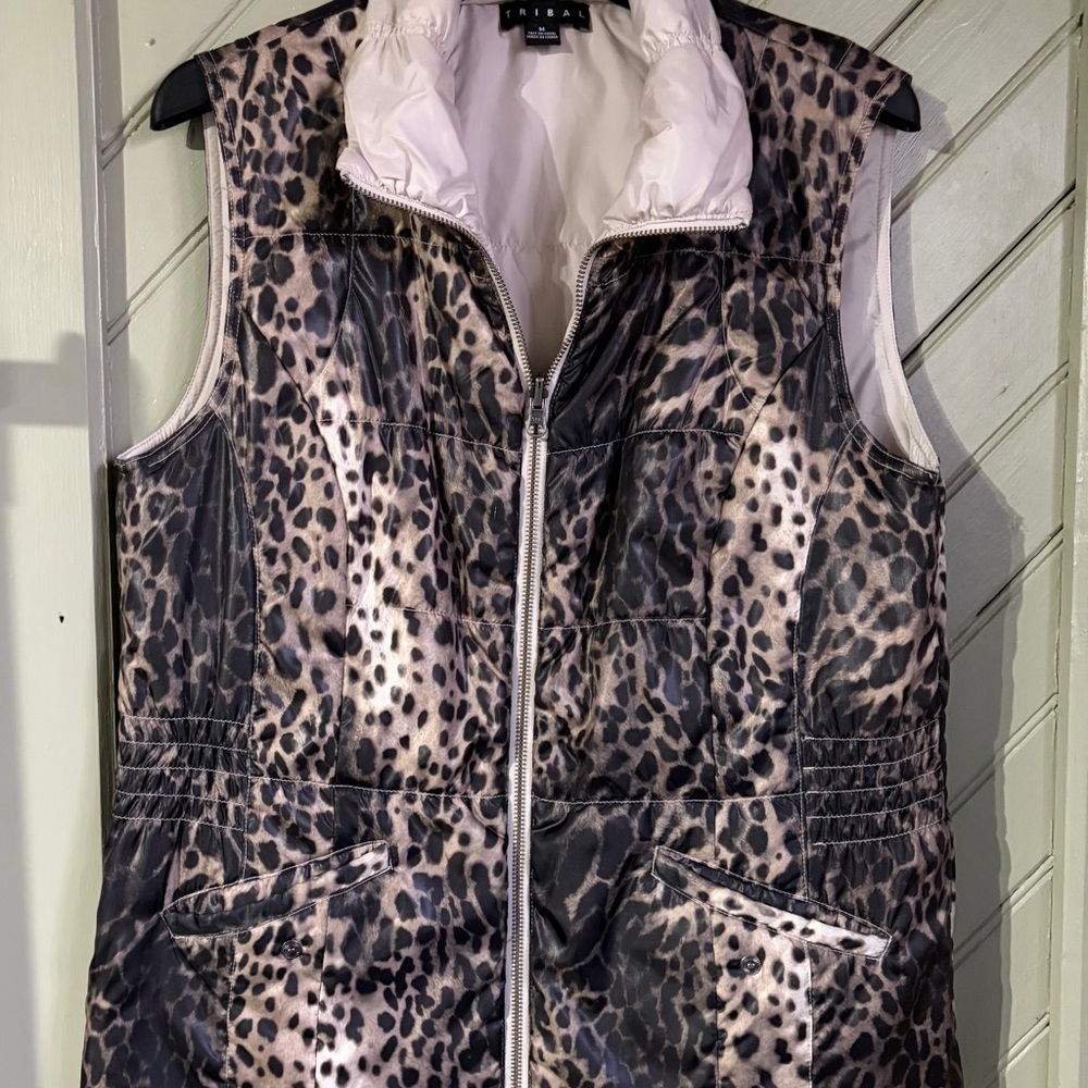 Tribal Cream Leopard Reversible Vest - Picture 4 of 4